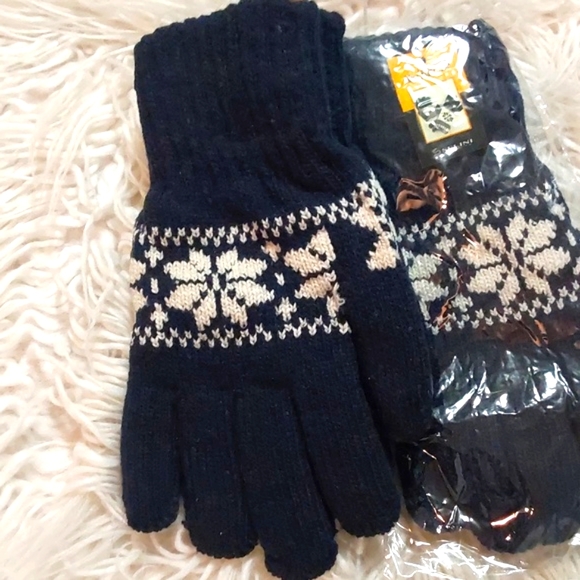 NEW Selina Knit Gloves - Unisex - Picture 5 of 5